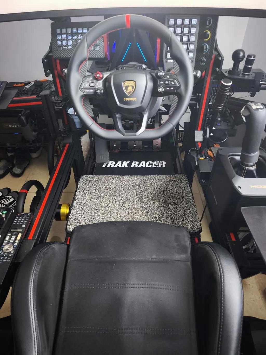 MOZA Revuelto Volant sim racing Lamborghini carbone
