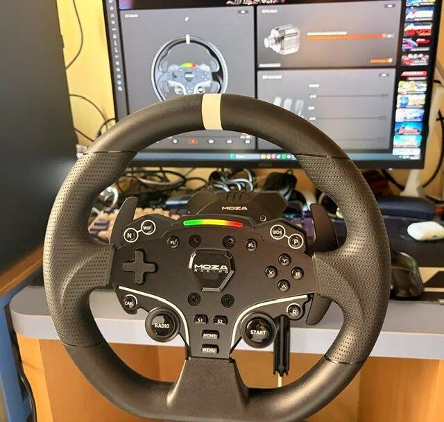 MOZA R5 Pro pack volant direct drive 6 Nm