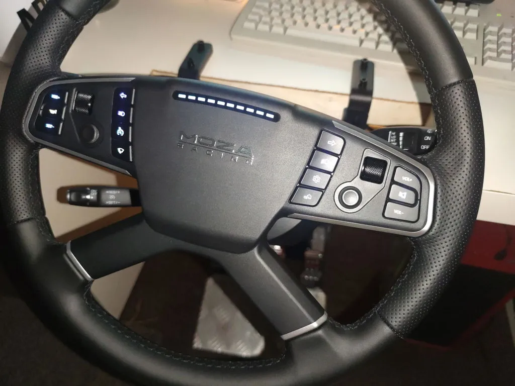 MOZA Racing TSW Truck volant camion 400 mm cuir