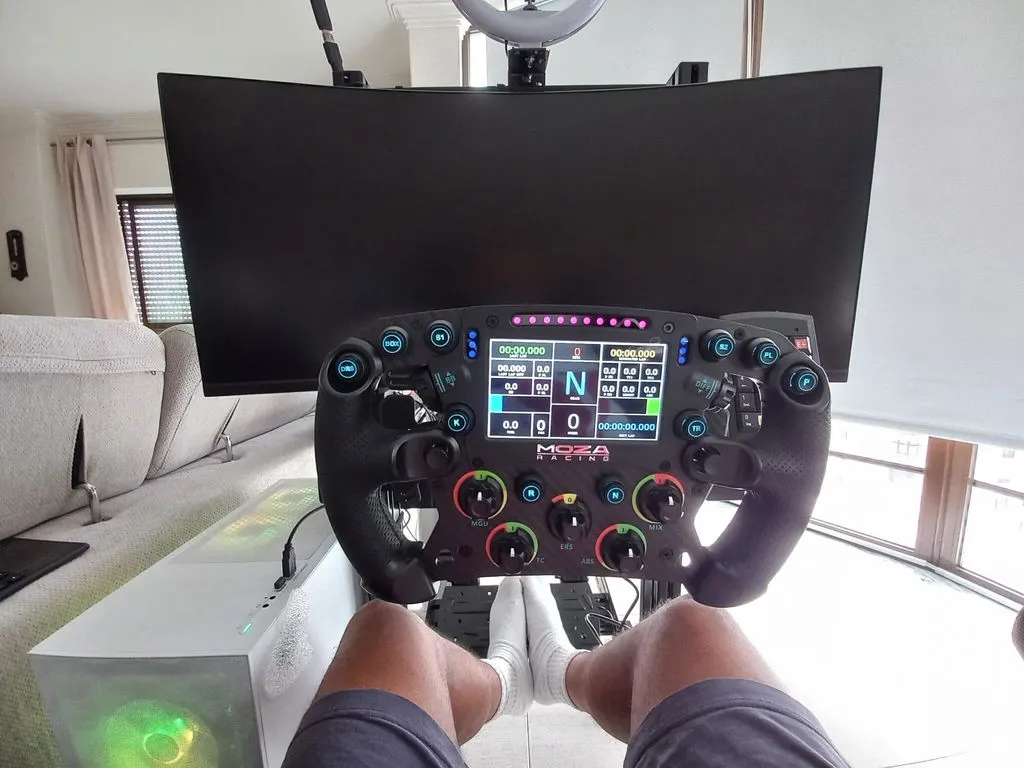 MOZA Racing FSR2 volant formula écran 4,3 pouces