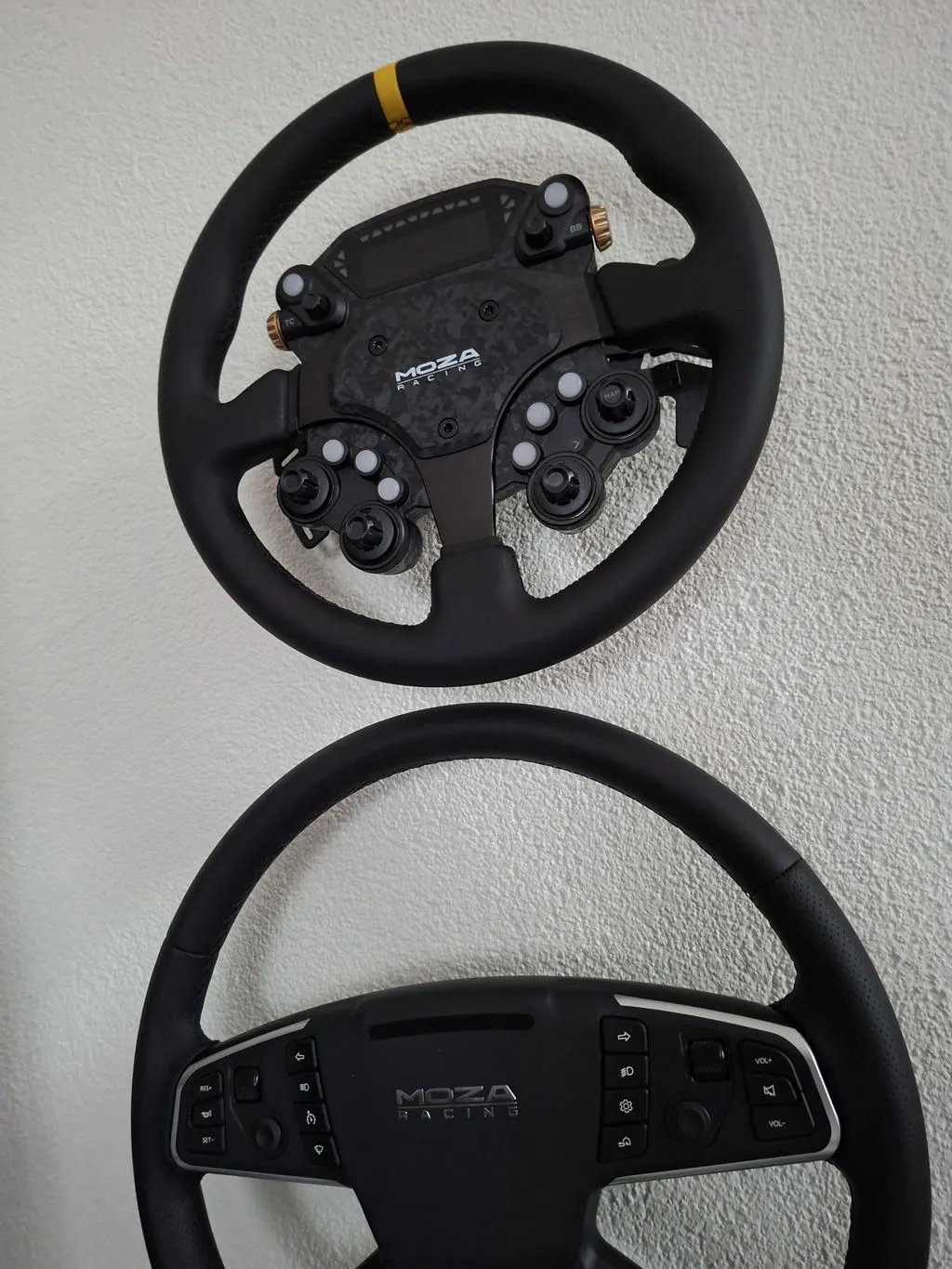 MOZA Racing CS Pro volant sim racing 325mm carbone