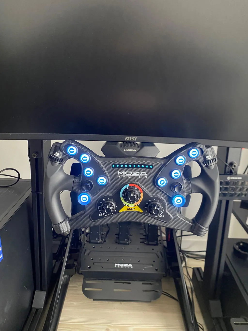 MOZA Racing KS volant GT 300 mm carbone