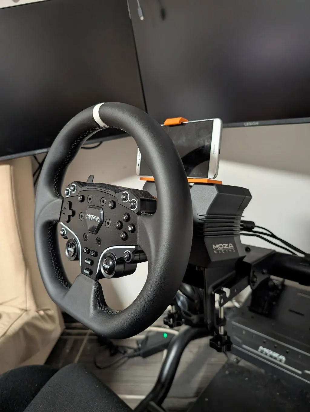 MOZA Racing R5 bundle volant simracing 5,5 Nm