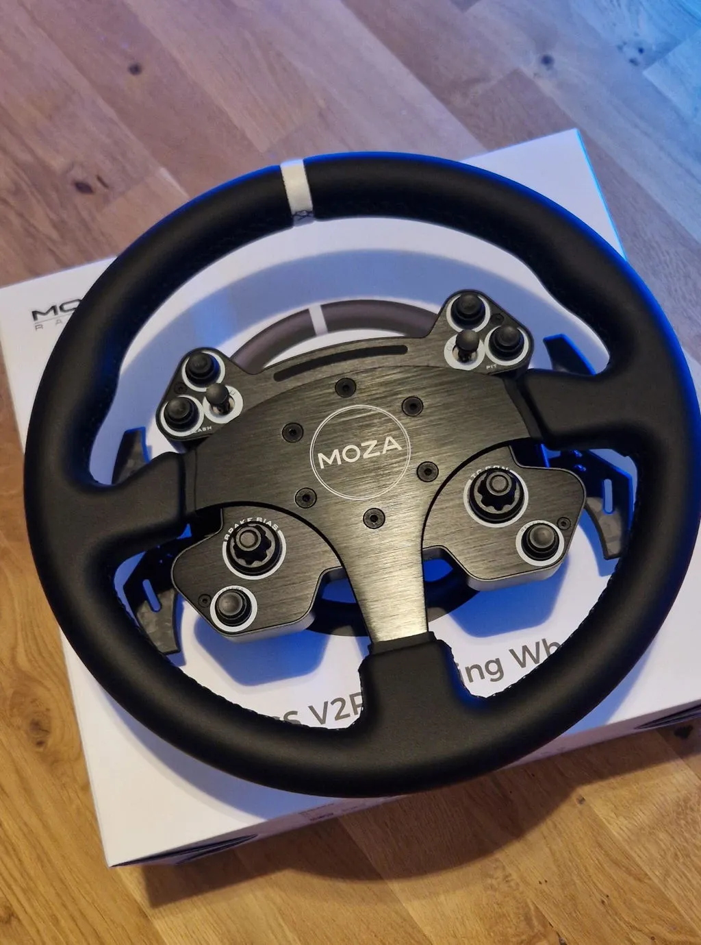 MOZA Racing CS V2P volant sim-racing GT alu