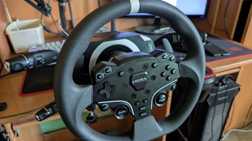 MOZA Racing R5 commodos multifonction 28 touches