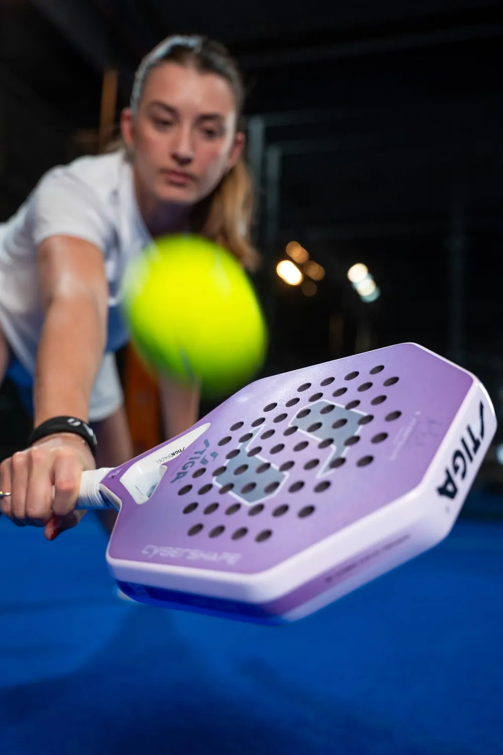 STIGA Cybershape raquette padel Amanda 350g sweet spot +20%