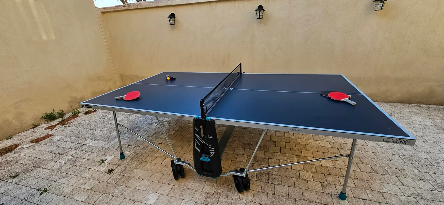 Cornilleau 100X Outdoor table extérieur grise loisir