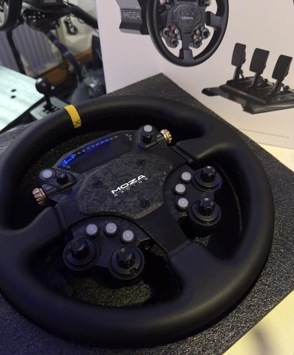 MOZA Racing CS Pro volant sim racing 325mm carbone