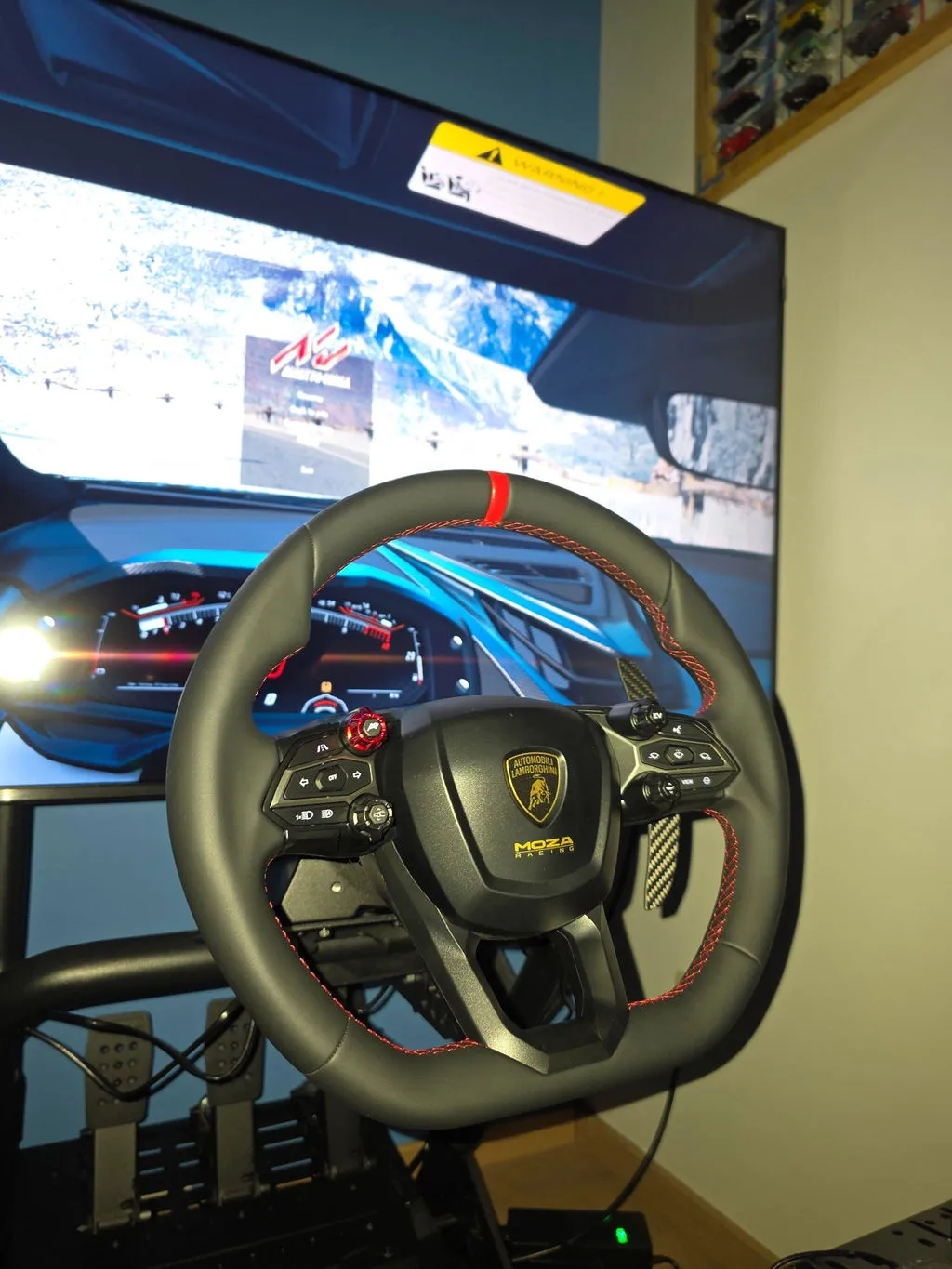 MOZA Revuelto Volant sim racing Lamborghini carbone