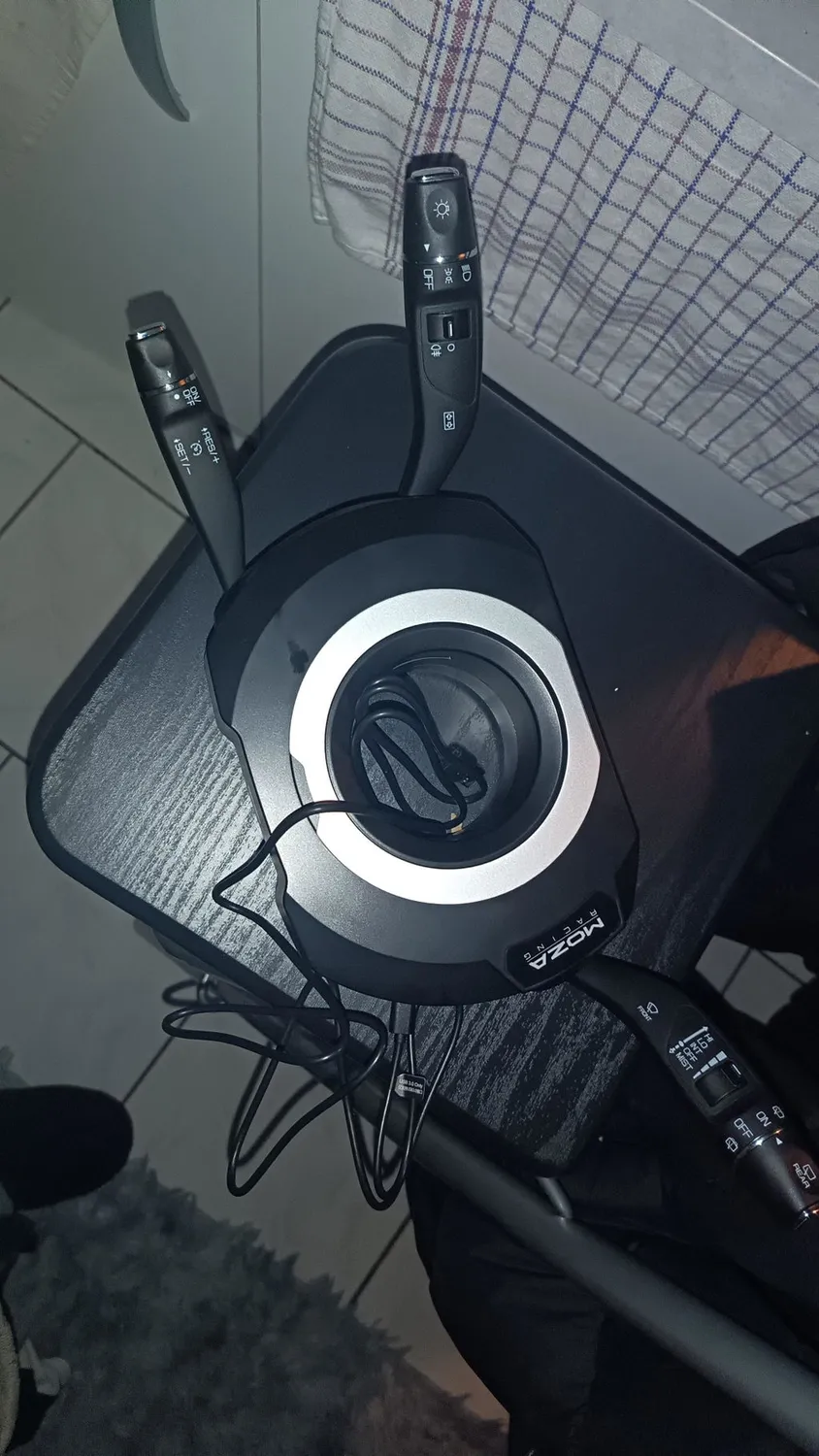 MOZA Racing R5 commodos multifonction 28 touches