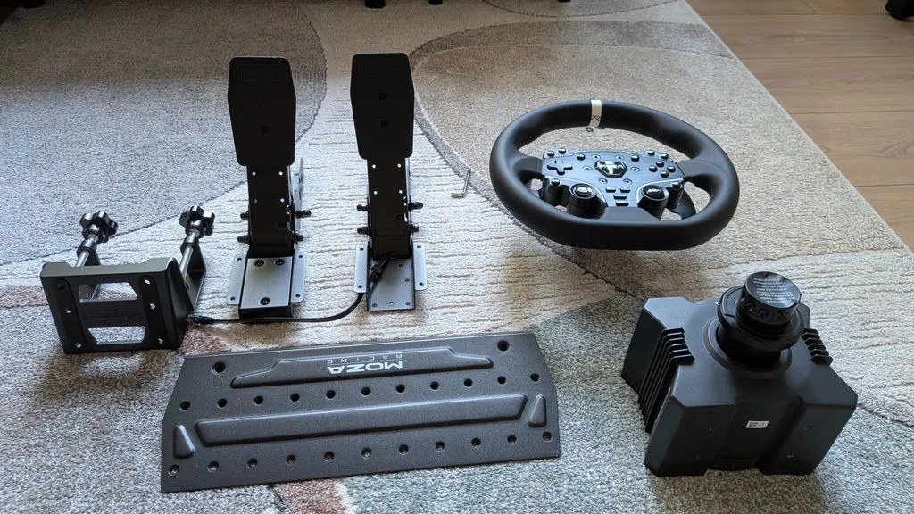 MOZA Racing R5 bundle volant simracing 5,5 Nm